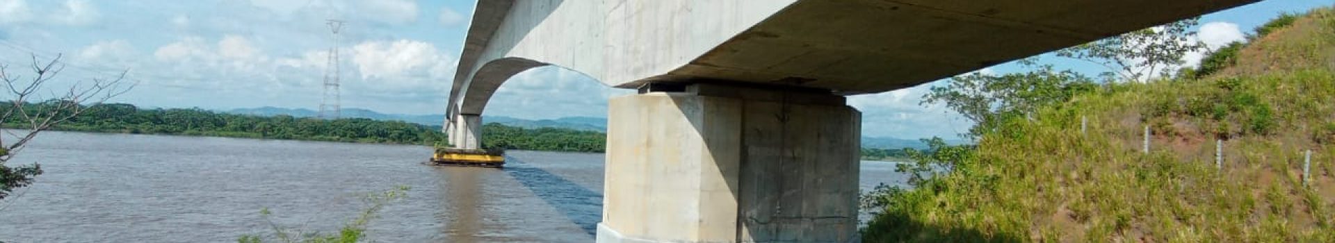 PUENTE RIO MAGDALENA